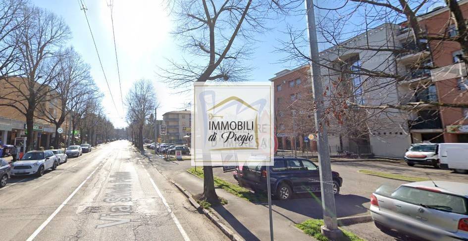 Negozio in affitto a Parma via Silvio Pellico