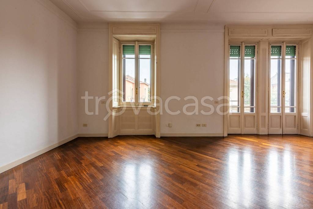Appartamento in vendita a Milano via Gaetano Previati