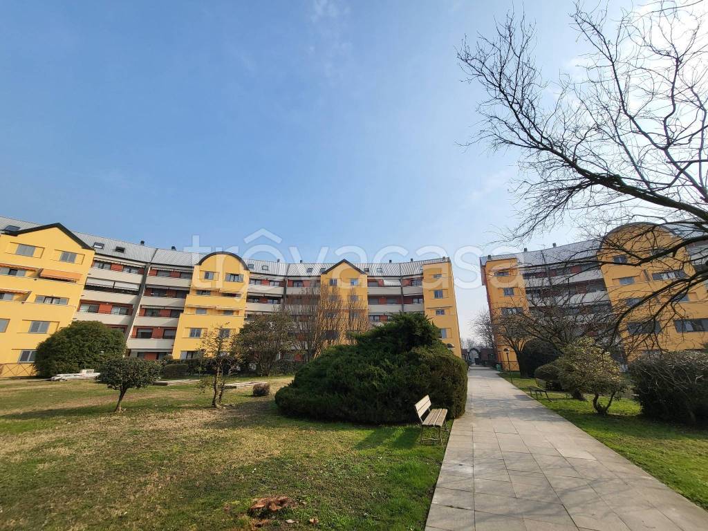 Appartamento in vendita a San Giuliano Milanese via Massimo Gorki, 20