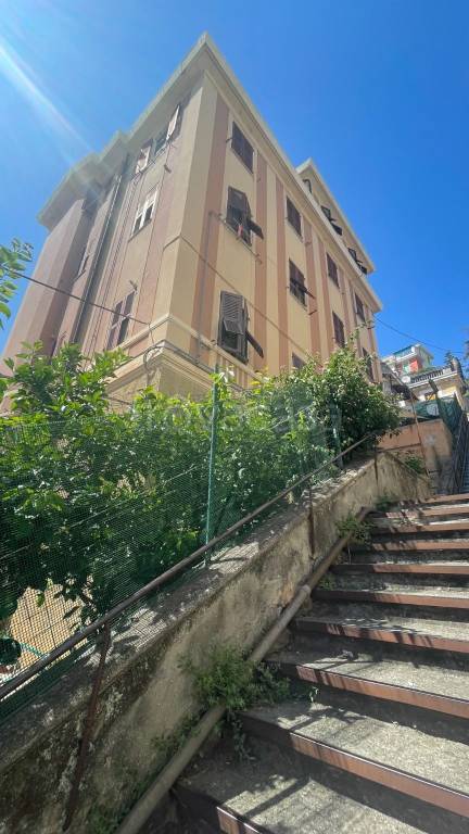 Appartamento in vendita a Genova via Loano, 23