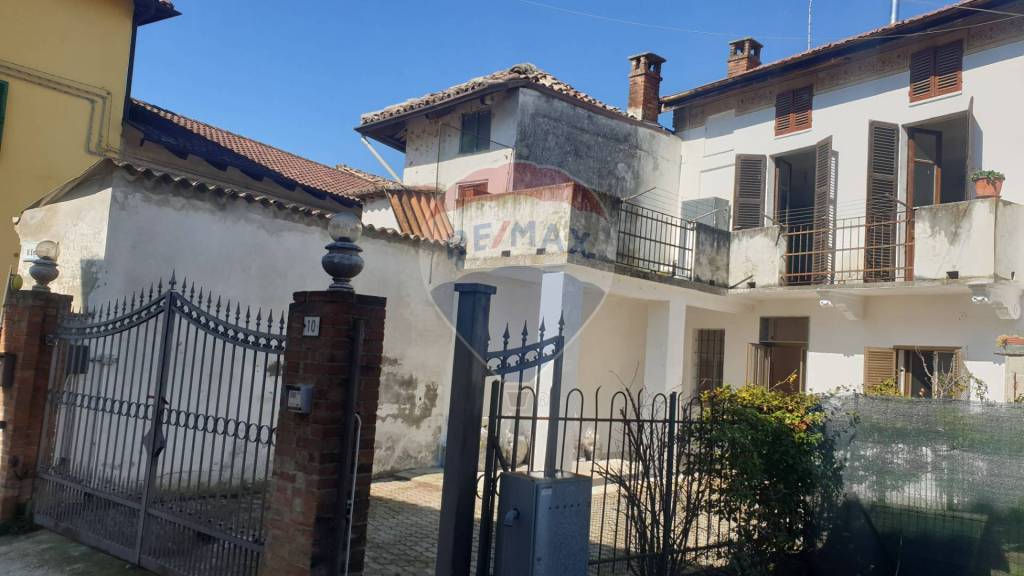 Casa Indipendente in vendita ad Alfiano Natta via Vittorio Emanuele, 20