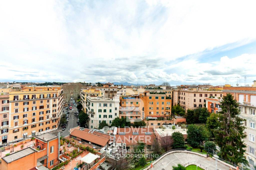 Appartamento in vendita a Roma via Gaetano Sacchi