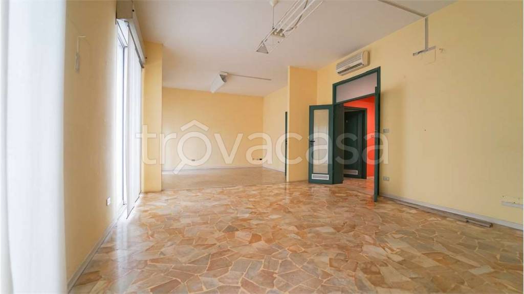 Appartamento in vendita a Rimini piazza Cesare Battisti, 10
