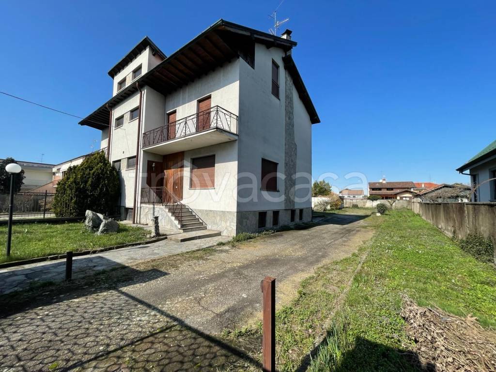 Villa in vendita a Marcallo con Casone via Alessandro Volta, 41