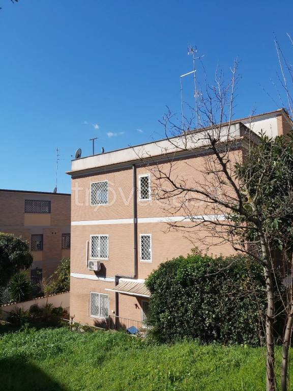 Appartamento in in vendita da privato a Roma via Pianoro, 40