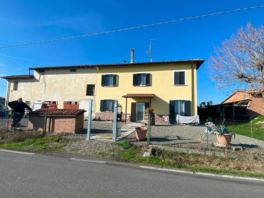 Casa Indipendente in vendita a Castelfranco Emilia via San Donnino, 14