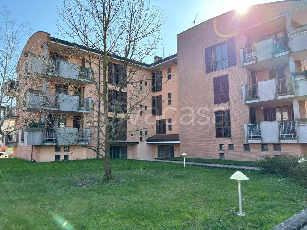 Appartamento in vendita a Vidigulfo via Don Pasquale Rovati, 52
