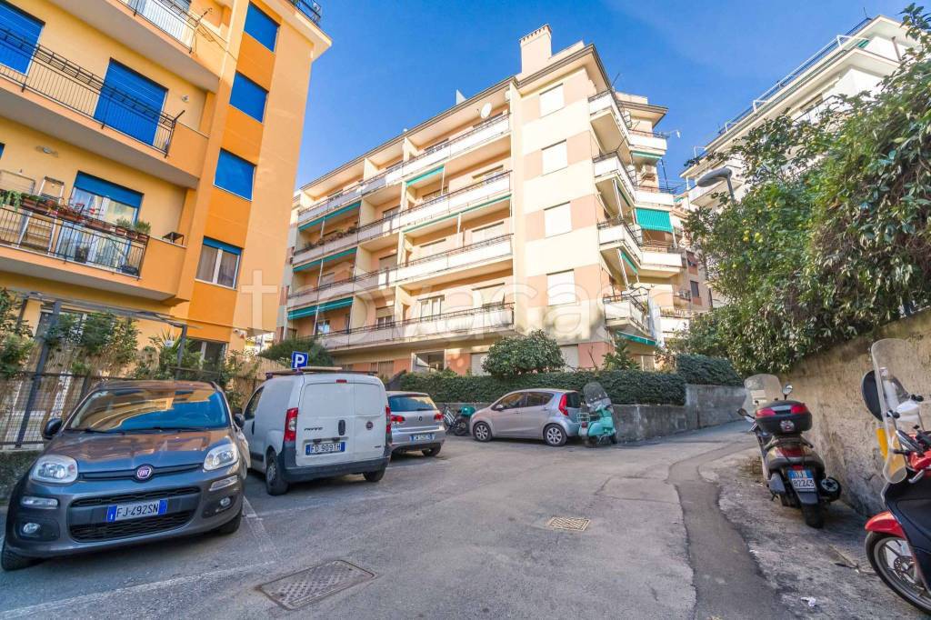 Appartamento in vendita ad Arenzano via Torino, 47