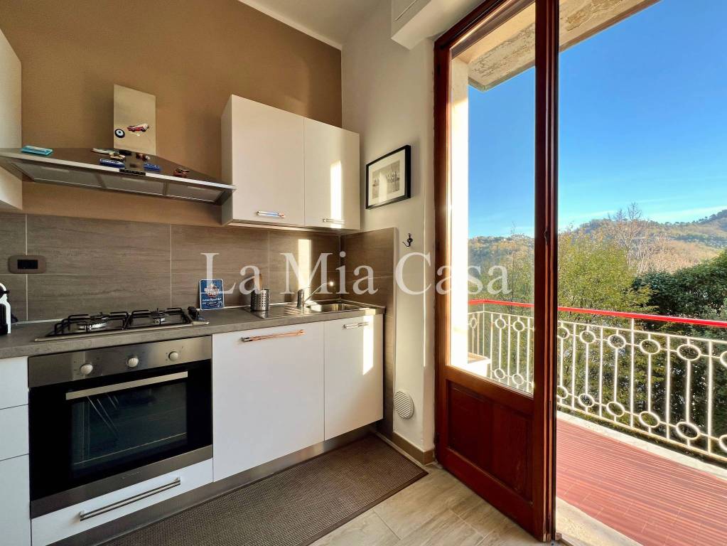 Appartamento in vendita a Lerici via Pianelloni, 11