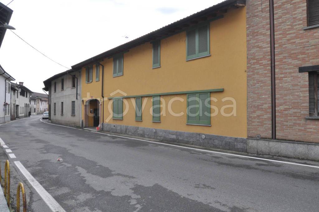 Appartamento in vendita a Motta Visconti via Gigi Borgomaneri, 103