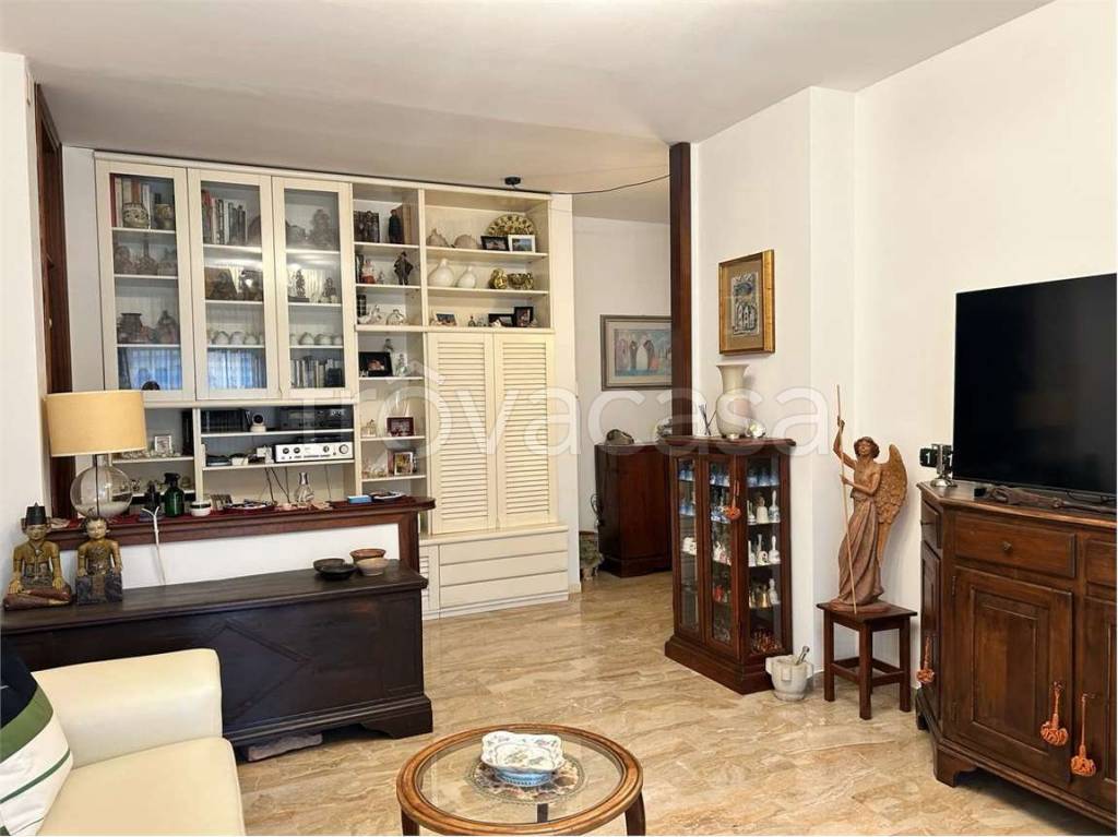 Appartamento in vendita a Modena via Paul Harris