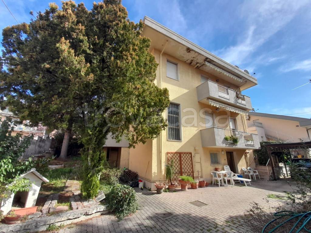 Villa in vendita a Pescara via Fonte Romana, 47