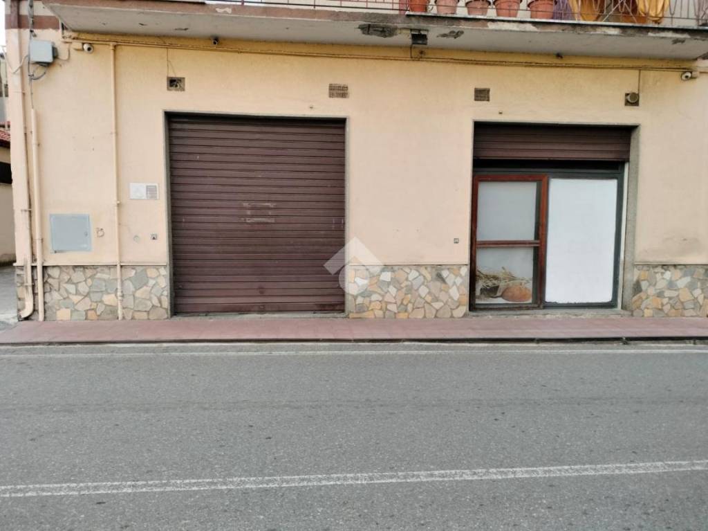 Garage in vendita a Lamezia Terme via Francesco Ferlaino, 43
