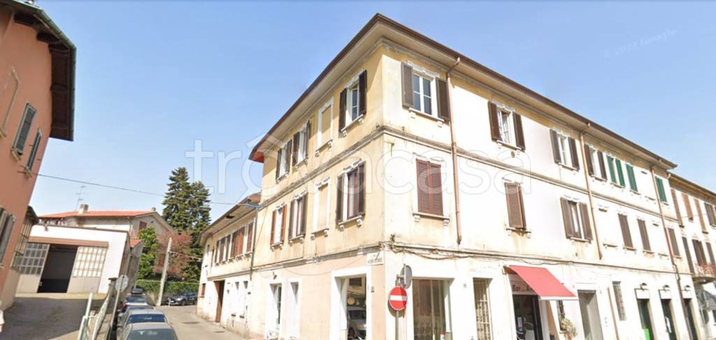 Appartamento in vendita a Carate Brianza via Antonio Rezzonico, 6