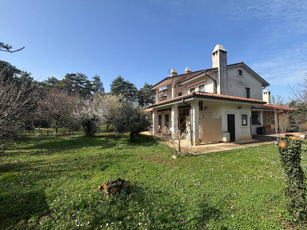 Villa in vendita a Duino Aurisina frazione Malchina, 57