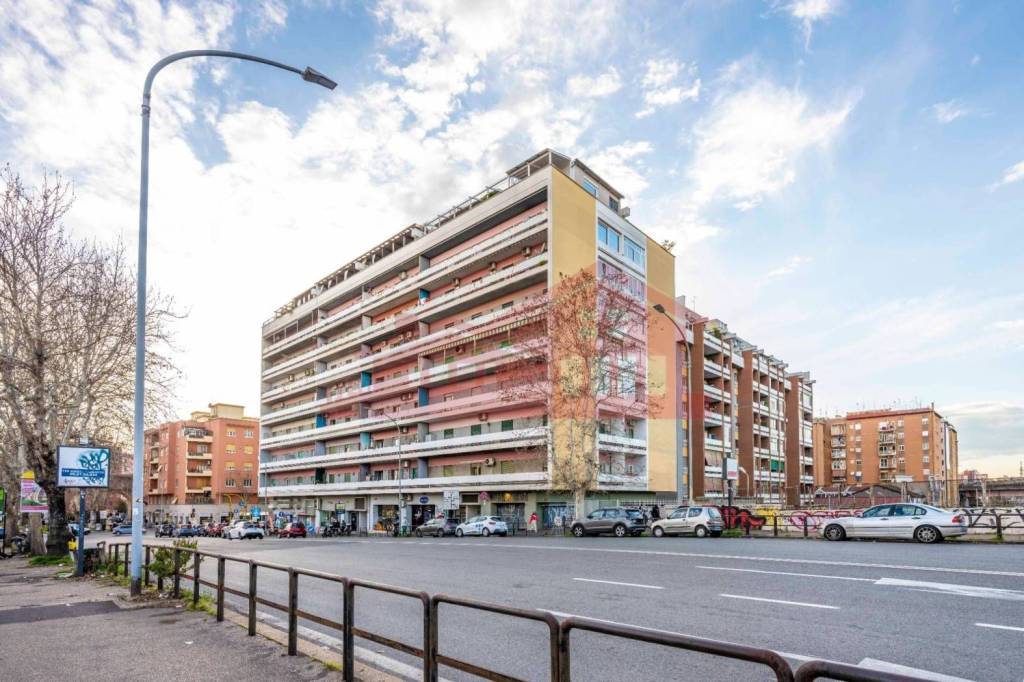 Appartamento in vendita a Roma via Casilina