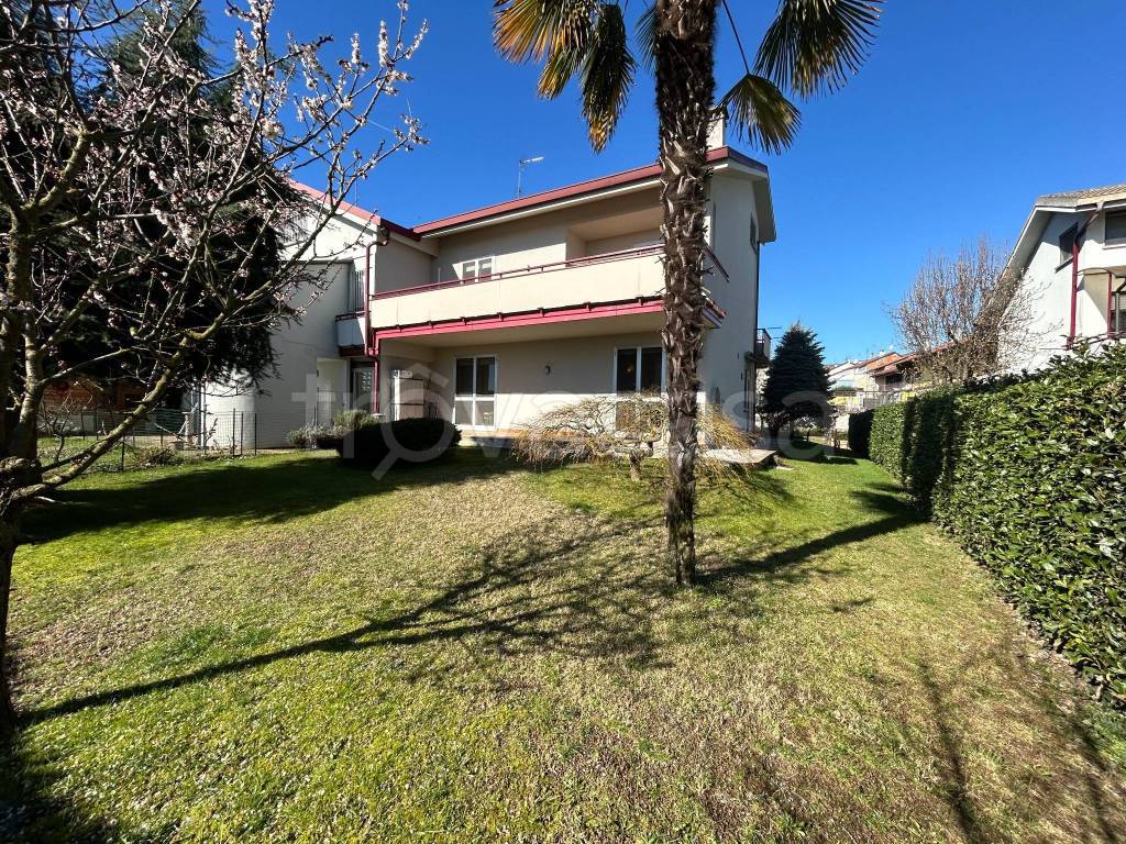 Villa in vendita a Carignano via 4 Novembre, 30