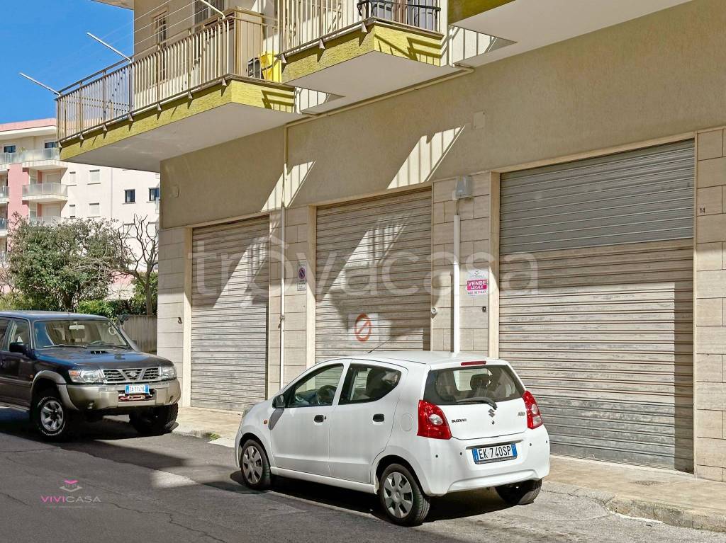 Garage in vendita a Putignano via Pietro Nenni, 14
