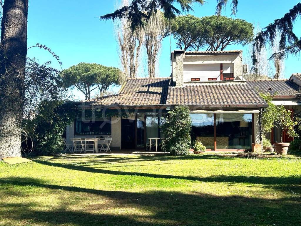 Villa a Schiera in vendita a Roma largo dell'Olgiata, 15