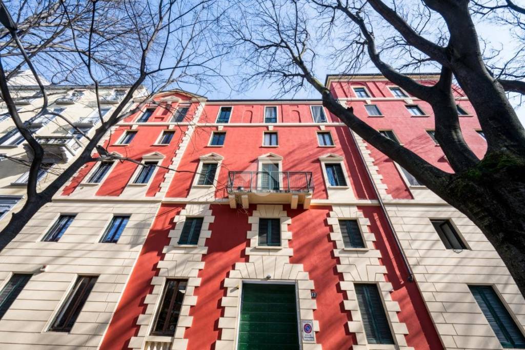 Appartamento in vendita a Milano via Cadore, 17