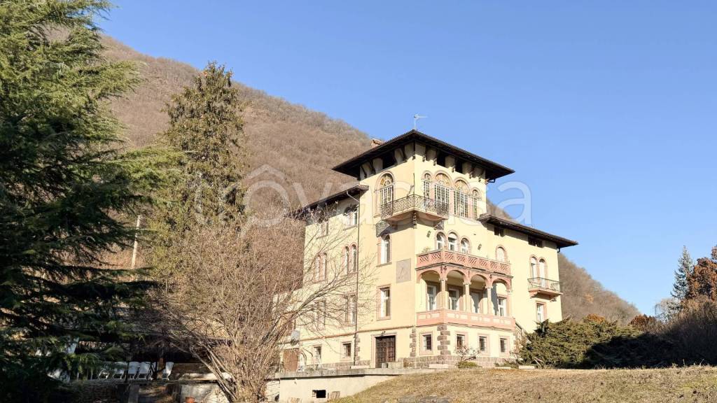 Villa in vendita a Vadena