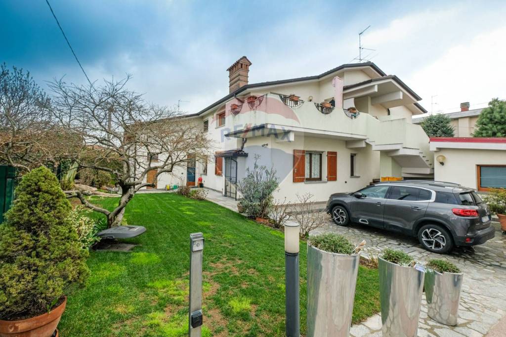 Villa Bifamiliare in vendita a Bolgare