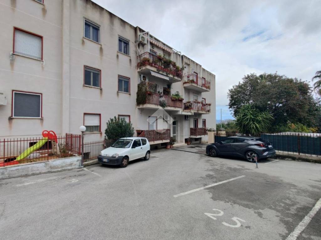 Appartamento in vendita a Palermo via Giovanni Orcel, 10