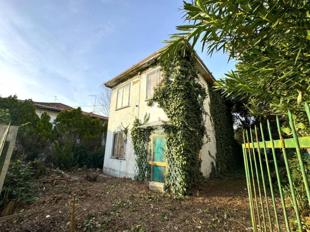 Villa in vendita a Venezia riviera Giovanni Miani, 2