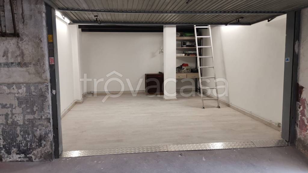 Garage in vendita a Roma via della Villa di Lucina, 28A