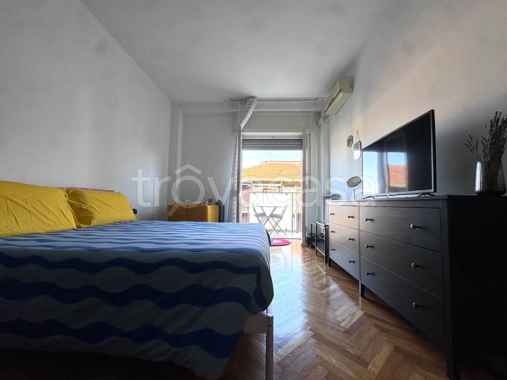Appartamento in affitto a Milano via Negroli, 36