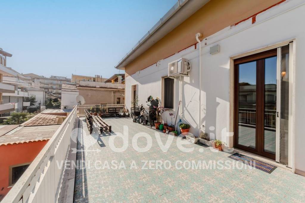 Appartamento in vendita a Pescara via dei Peligni, 145