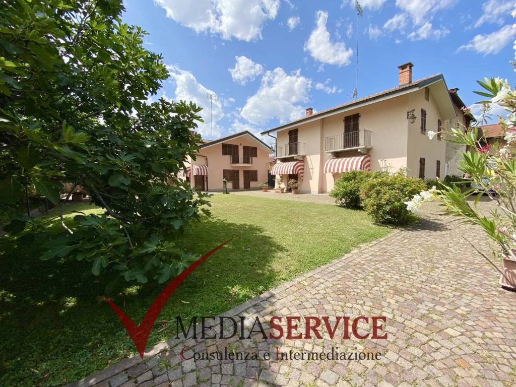 Villa in vendita a Cuneo via della Ripa, 37.