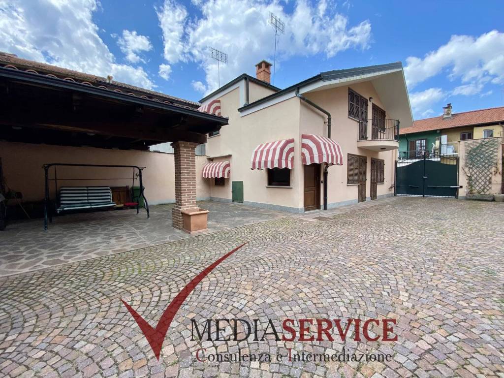 Villa in vendita a Cuneo via della Ripa, 37.