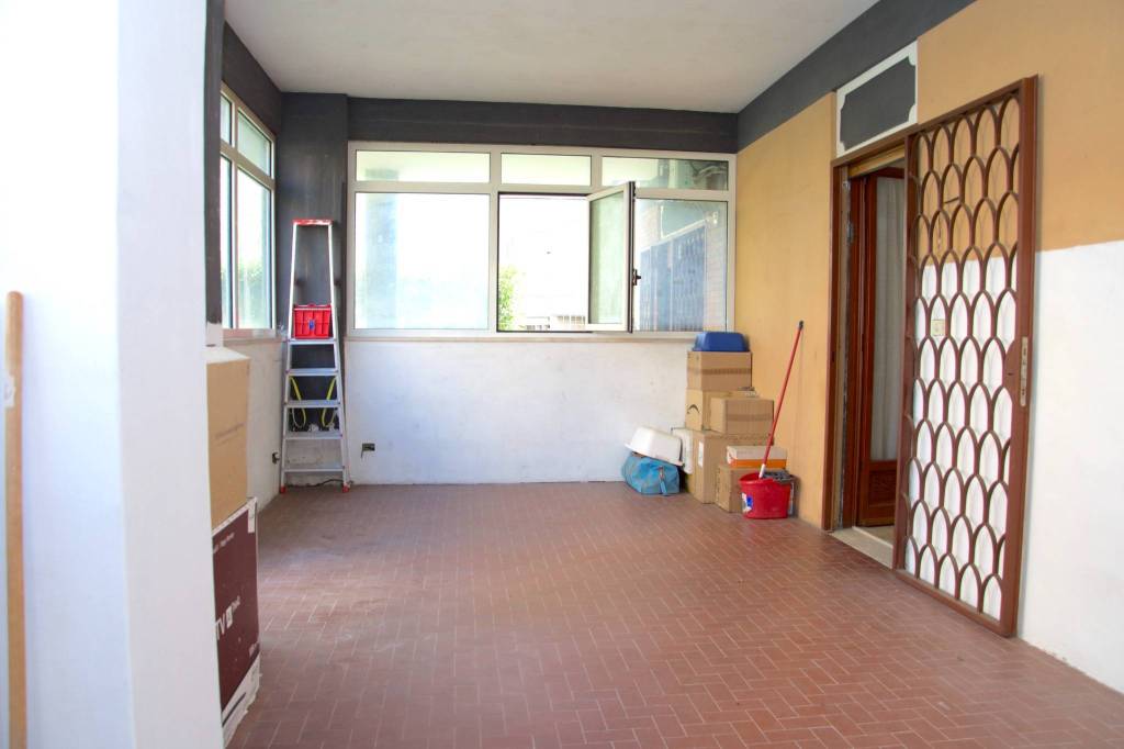 Appartamento in vendita a Roma via Poggio Verde, 37