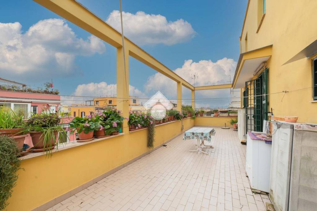 Appartamento in vendita a Roma via Giacomo Barzellotti, 5