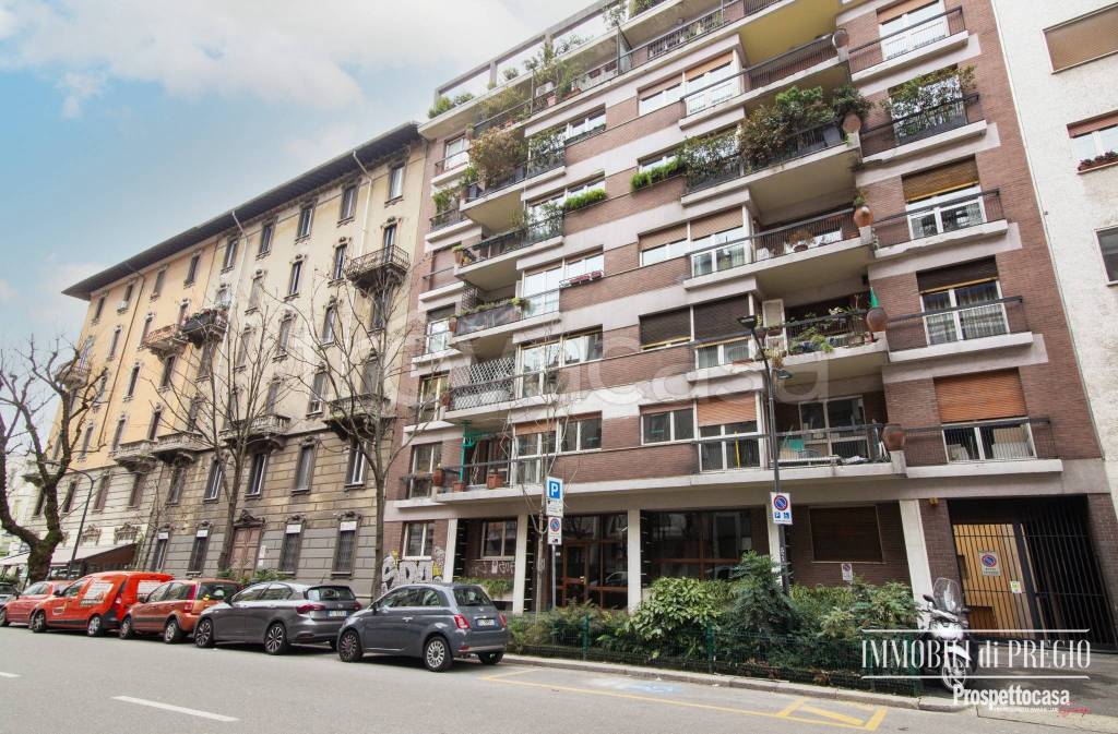 Appartamento in vendita a Milano via Giovanni da Procida, 3
