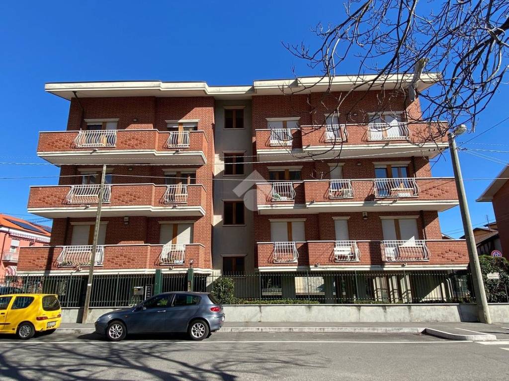 Appartamento in vendita a Grugliasco via Michelangelo Buonarroti, 12