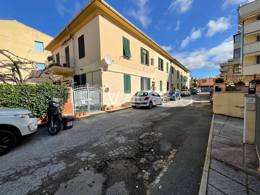 Appartamento in vendita a Livorno via Pietro Colletta