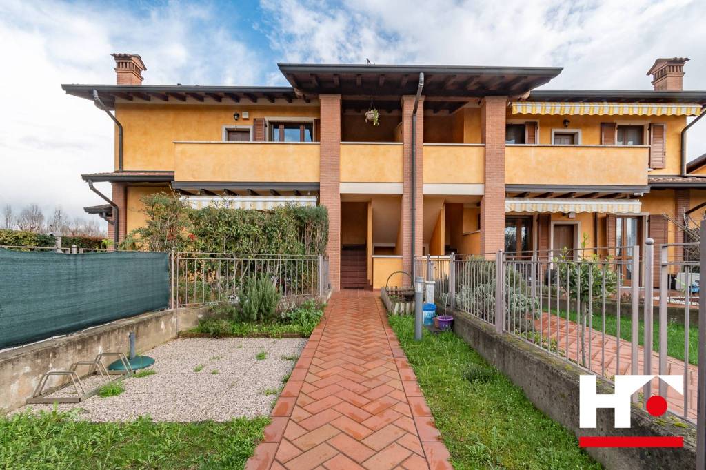 Appartamento in vendita ad Azzano Mella via Giovanni xxiii, 11