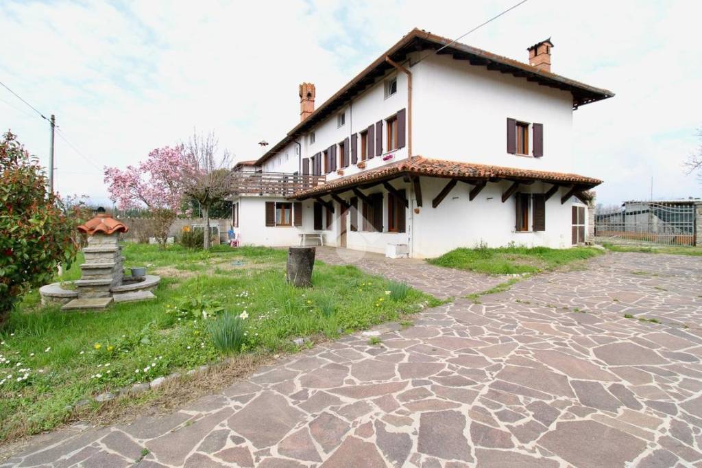 Casa Indipendente in vendita a Gonars via j. Tomadini, 16