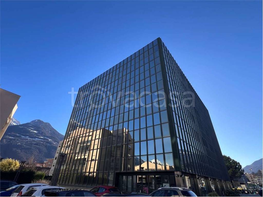 Ufficio in vendita ad Aosta