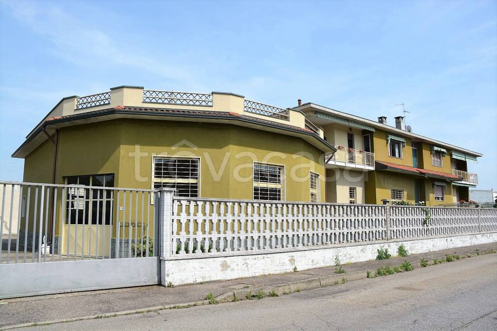 Appartamento in vendita a Zibido San Giacomo via 1 Maggio, 17