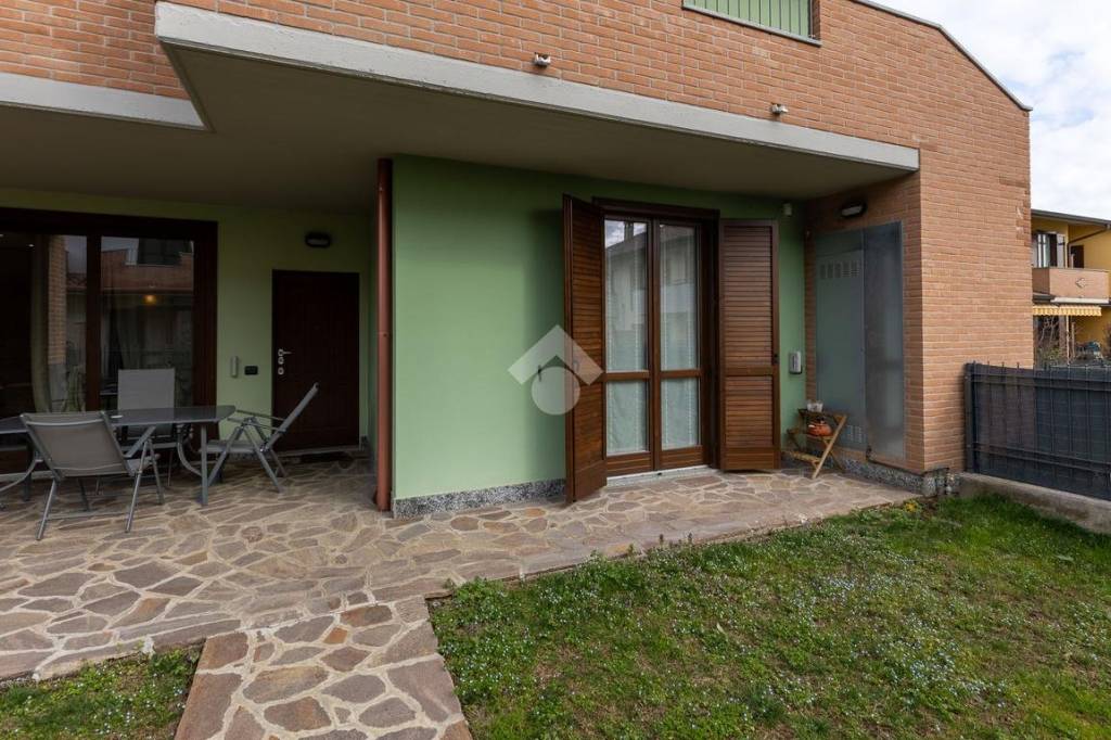 Appartamento in vendita a Calusco d'Adda via passaggio don milani, 26