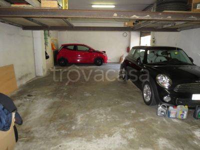 Garage in vendita a Genova via Pasquale Berghini, 75