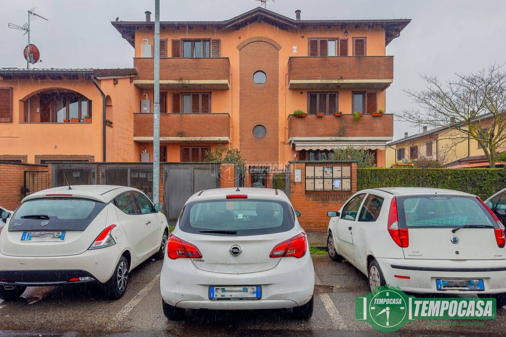 Appartamento in vendita a Caselle Lurani via Santa Francesca Cabrini 32