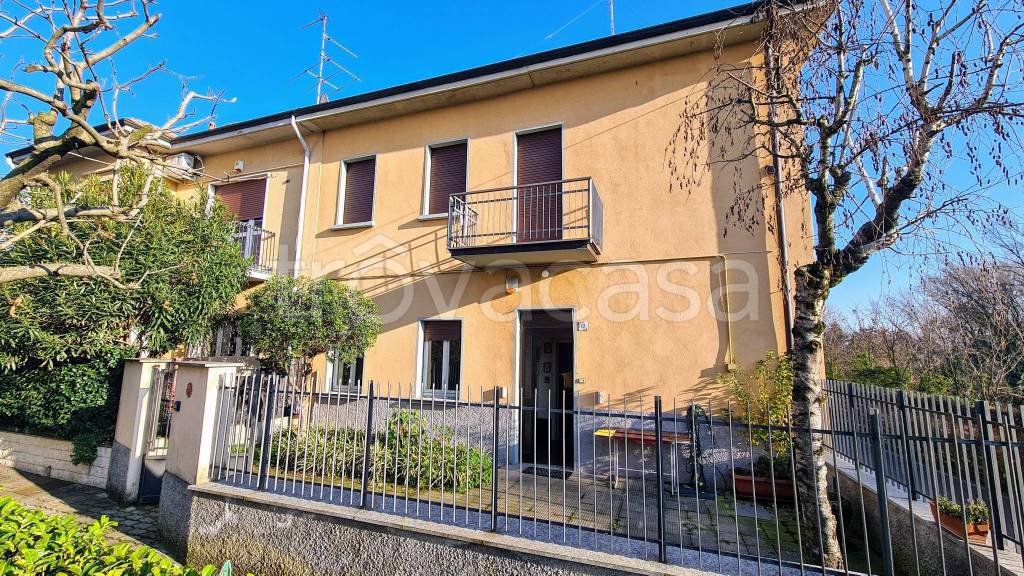 Appartamento in vendita a Castellanza via Gabrio Piola, 12