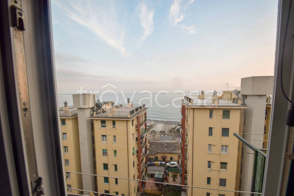 Appartamento in vendita a Genova via Antonio Viacava, 12