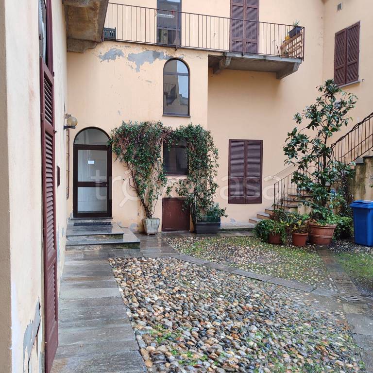 Appartamento in vendita a Pavia corso Giuseppe Garibaldi, 3