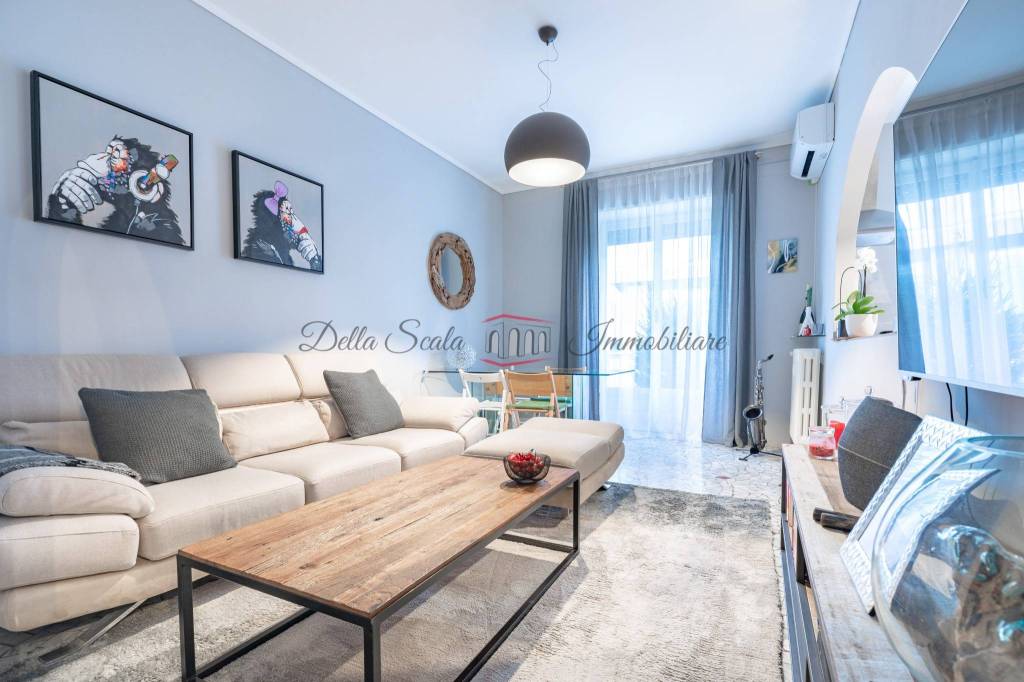 Appartamento in vendita a Milano via Cola Montano, 24