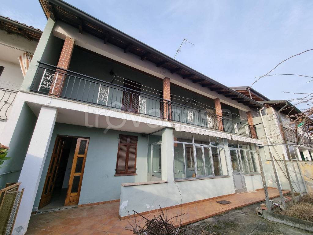 Casa Indipendente in vendita a Palazzolo Vercellese via Fortunato Pigino, 21